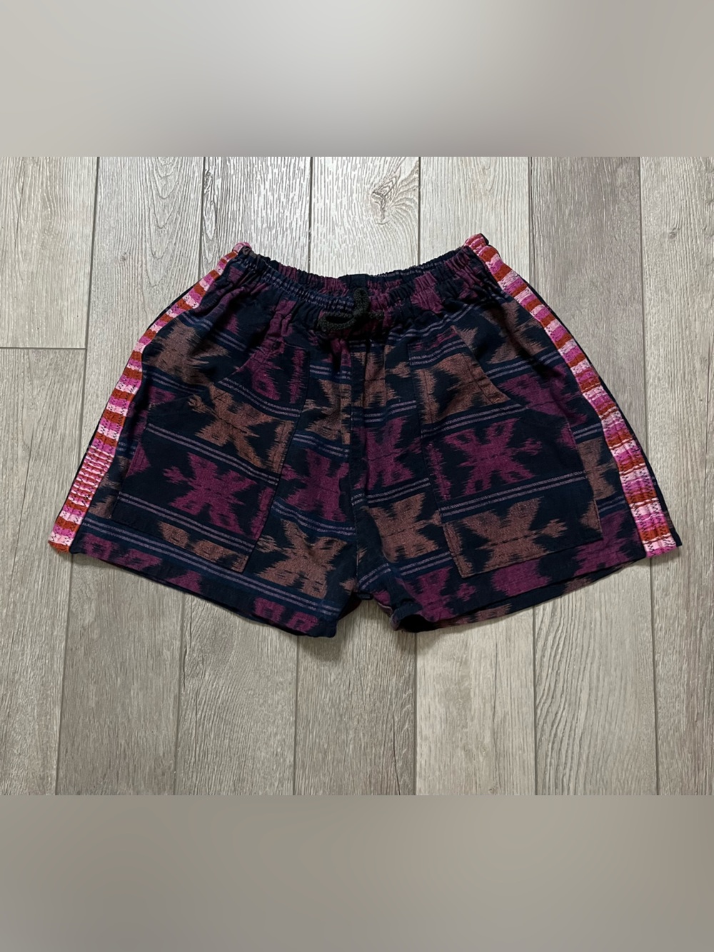 Women’s Printed Pullover Shorts in Black with Burgundy and Brown Motif Small/XS